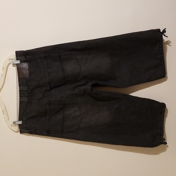 American studio men's black cropped capris - Picture 9 of 17